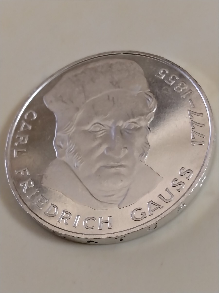 ドイツ 1977J 5マルク銀貨 200th Birthday mathematician Carl Friedrich Gauss_画像1