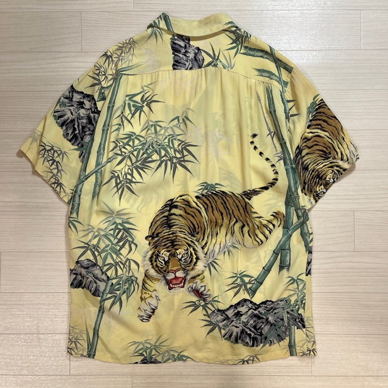 Sun Surf Special Edition/サンサーフ スペシャルエディション/KAIKAMAHINE/TIGER READY FOR THE HUNT/SS32946/虎×笹/アロハシャツ_画像3