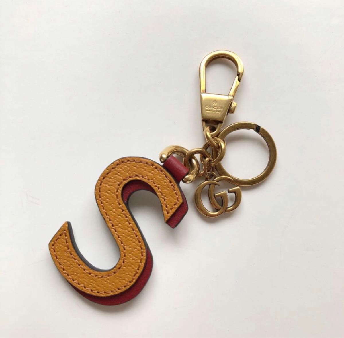 限定 GUCCI グッチ GG ロゴ アルファベット キーリング 限定 GUCCI グッチ GG ロゴ アルファベット キーリング