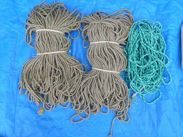 1 number . thread (sinsi code ) net less 3 set used weight approximately 22kg rope thickness approximately 6mm length measurement none fishing boat ship 