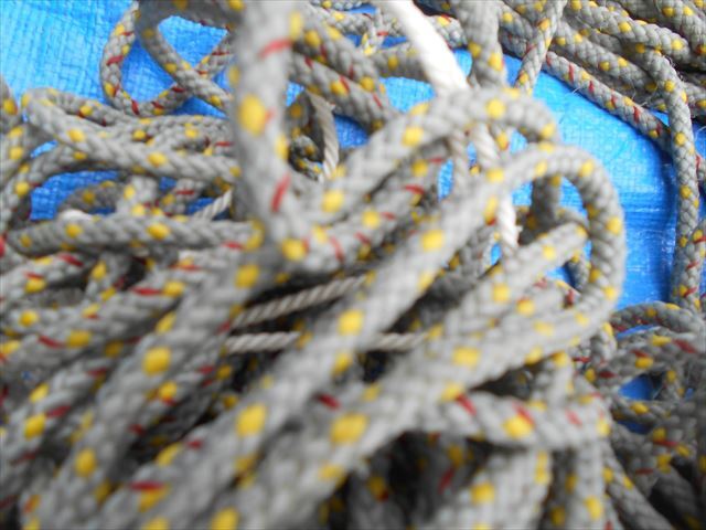 2 number . thread (sinsi code ) net less 2 set used weight approximately 15kg rope thickness approximately 5mm measurement none fishing boat ship 