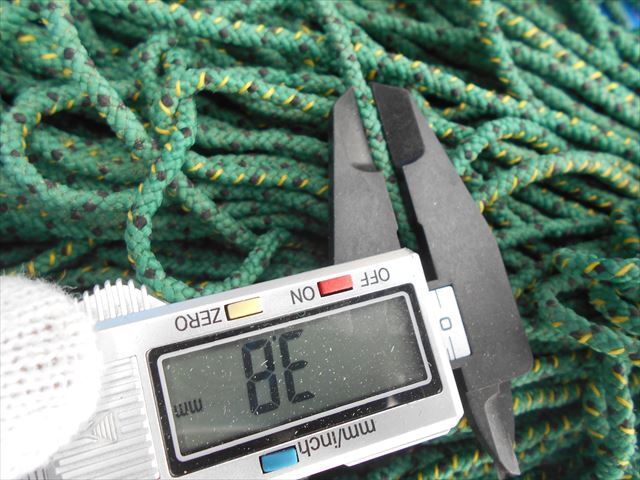 3番 沈糸（シンシコード)網無 4セット 中古 重さ約14kg ロープ太さ約3～4mm 長さ測定なし フィッシング 船 船舶 の画像3