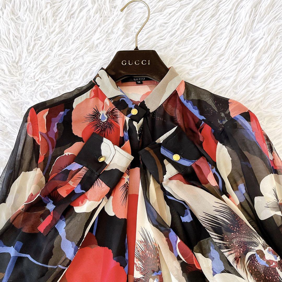 美品☆GUCCI☆グッチ シルク100％ シフォンブラウス シースルー 花柄　ゴールドロゴボタン マルチカラーサイズ38_画像3