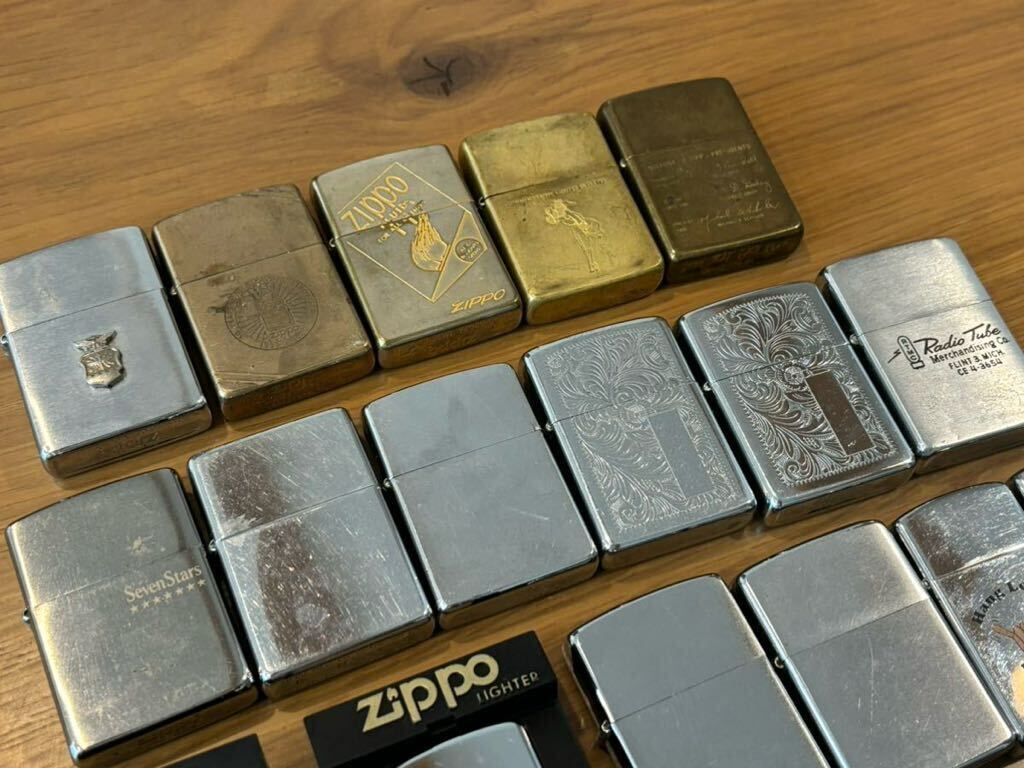 ZIPPO ジッポライター 26個まとめて(未使用6個を含む)斜字体 SOLIDBRASS ゴールド・シルバー系スリム他多種類 レア ビンテージ 着火未確認_画像2