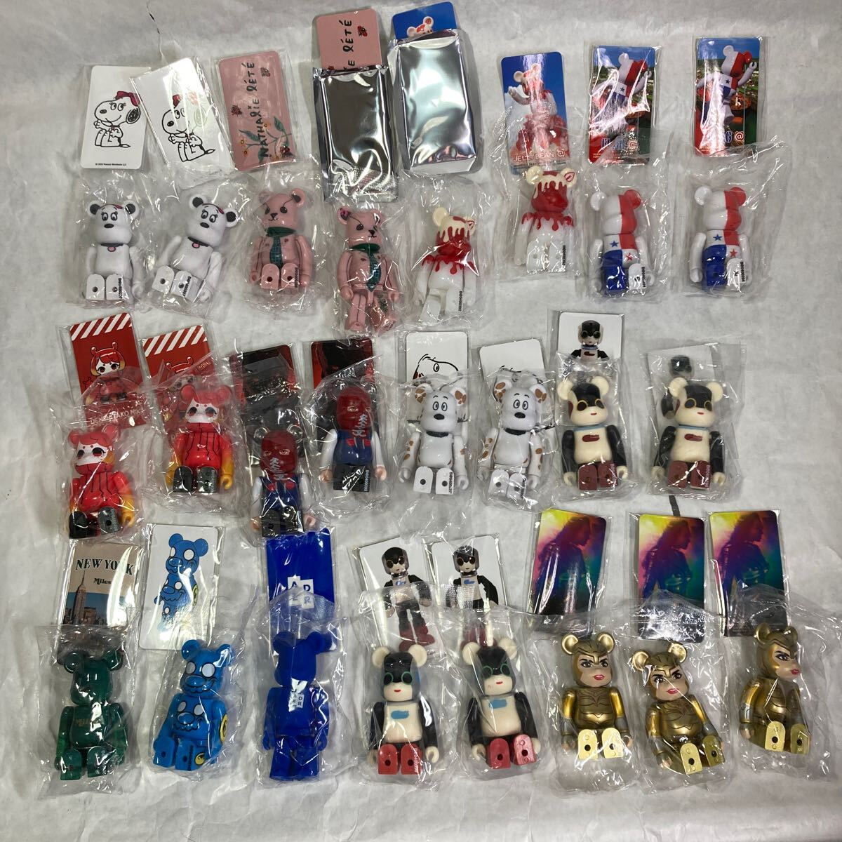 Yahoo!オークション - ベアブリック シリーズ40 BE@RBRICK内袋未 Yahoo!オークション - ベアブリック シリーズ40 BE@RBRICK内袋未