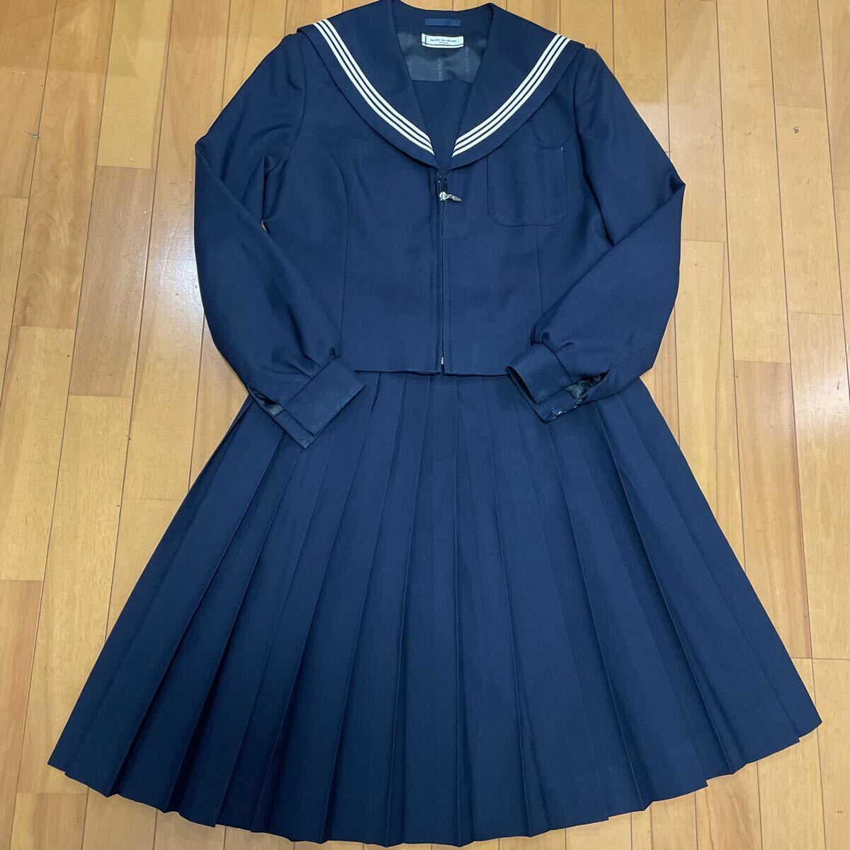 9 0 コスプレ衣装 冬 制服 上下セット OLEVE des OLEVE 大きめ 170A W75 匿名発送の画像1