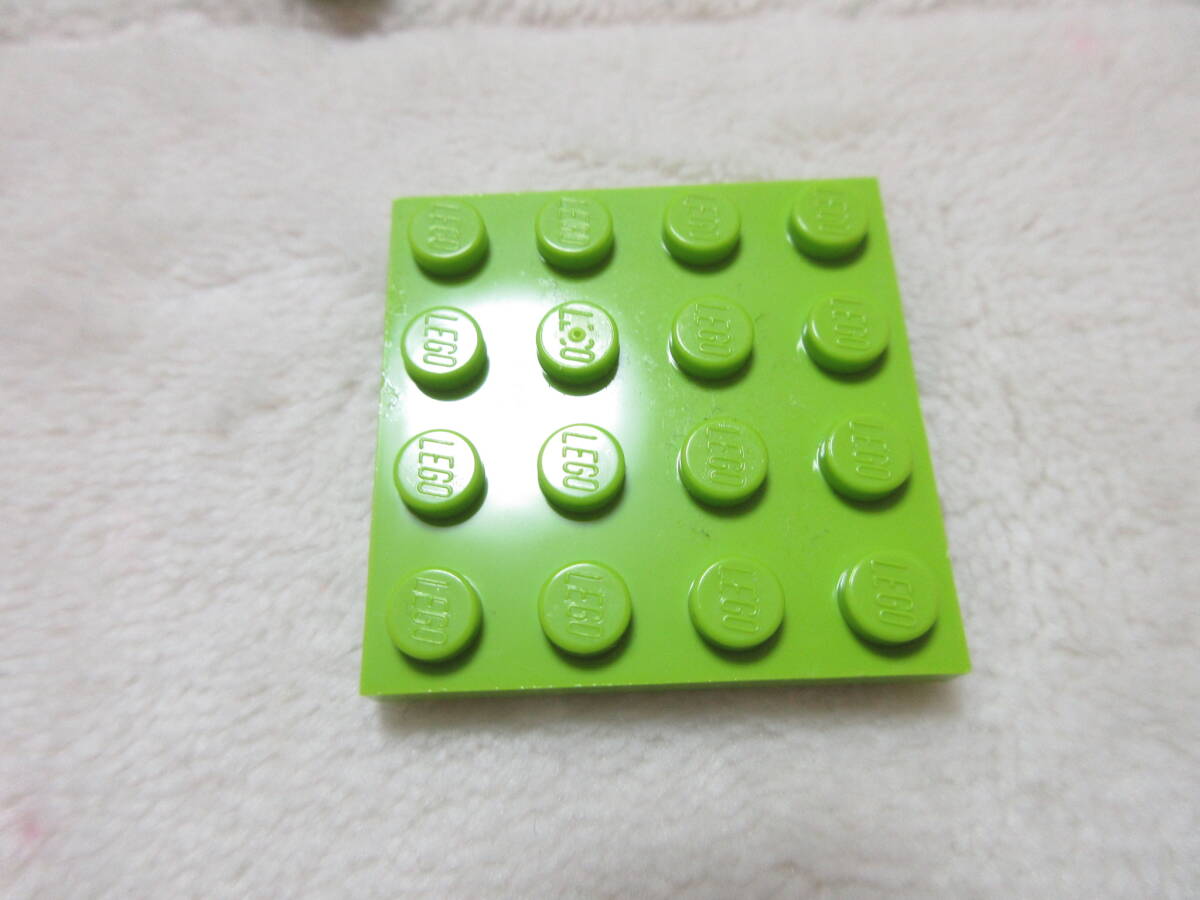 LEGO★E 正規品 26個 ライム 4×4 プレート パーツ 同梱可能 レゴ シティ タウン ホテル デパート クリエイター エキスパート 建材 建物_画像2
