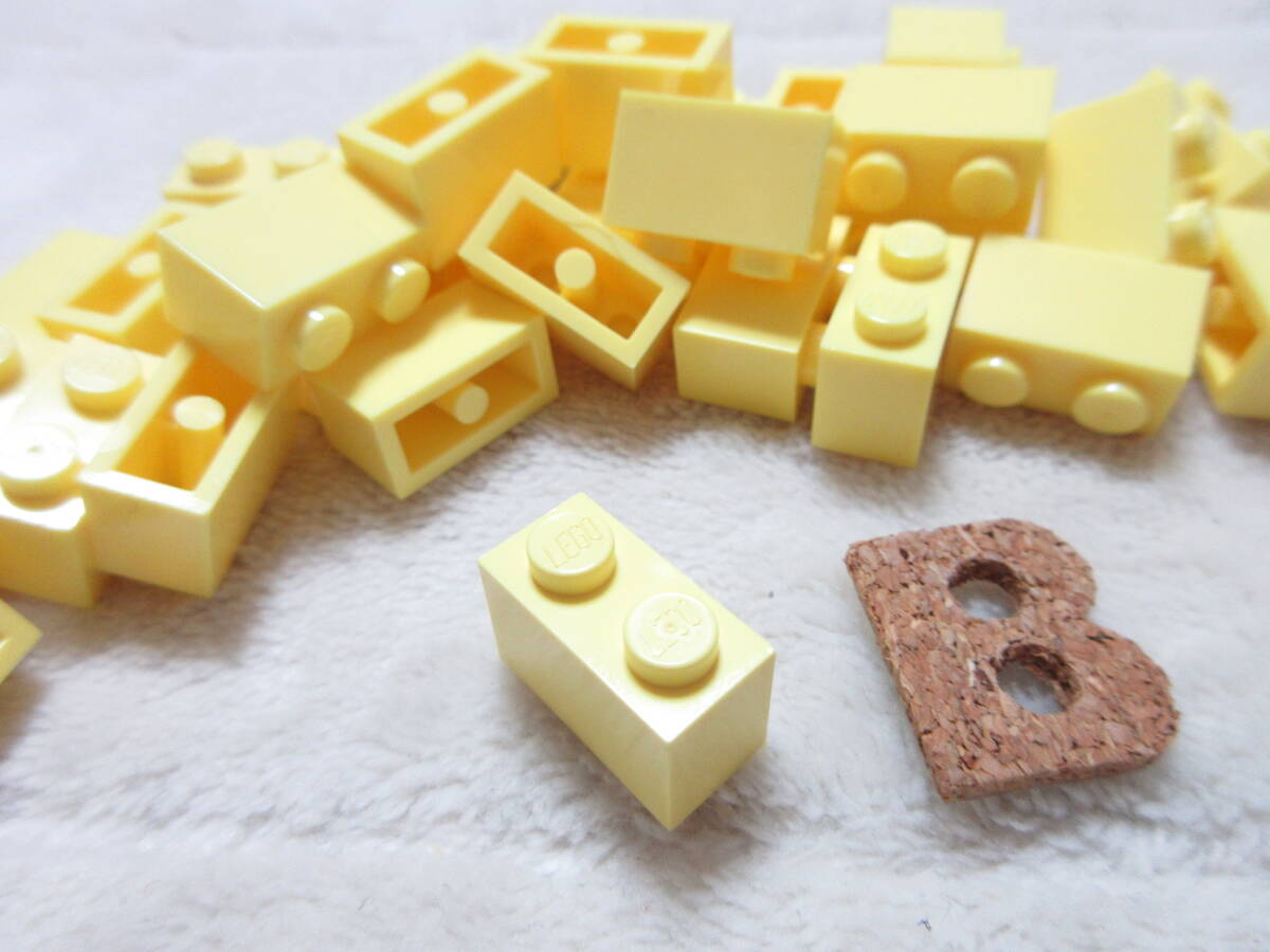 LEGO★B 正規品 33個 ライトイエロー 1×2 ブロック 同梱可能 レゴ シティ タウン クリエイター エキスパート 建材 建物 フレンズ 家_画像1