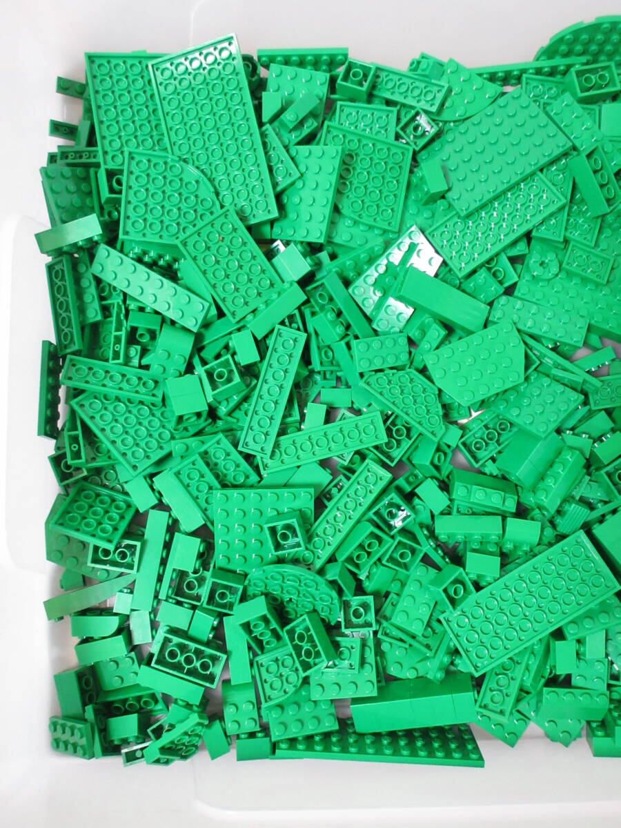 LEGO★正規品 緑 1キロ ブロック プレート スロープ 合わせて 1000グラム ㎏ 同梱可能 レゴ 60サイズ発送 グリーン 木 植物 ドラゴン_画像2