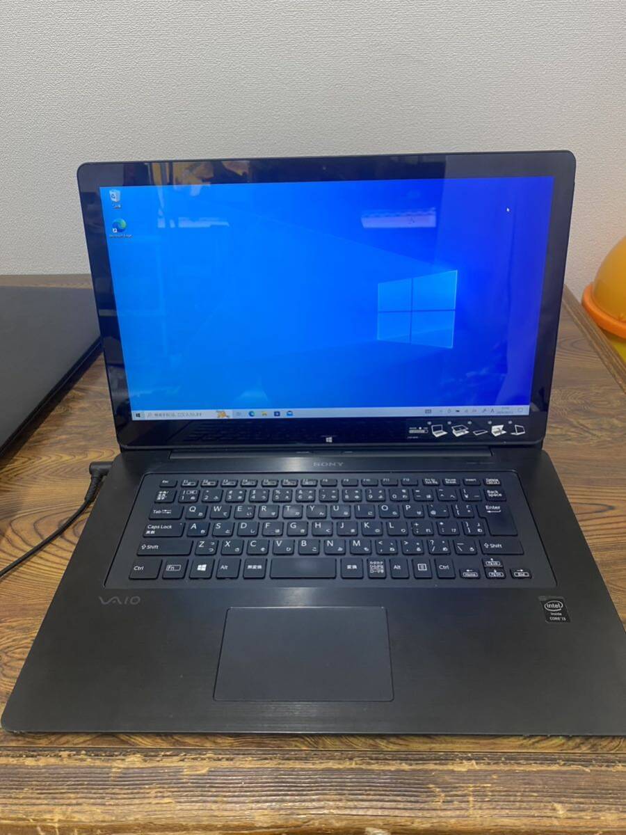 【中古美品】VAIO ブラック ［SVF15N17DJB］ Windows10 スペック写真参照　コード付き　初期化済み_画像2