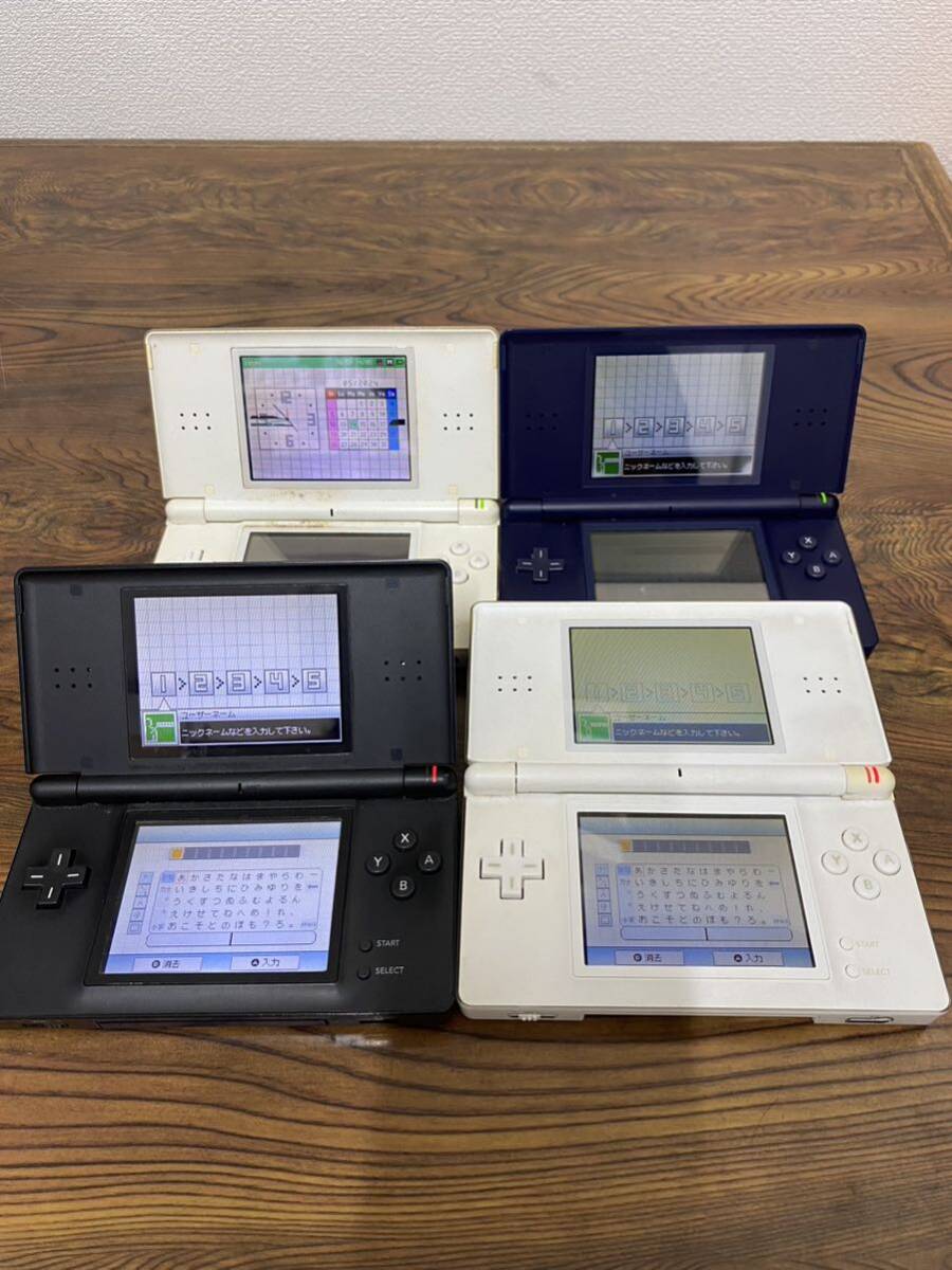 任天堂 Nintendo ニンテンドーDS Lite 充電器 4点まとめ　通電確認済み　一点液晶割れ　現状品_画像2