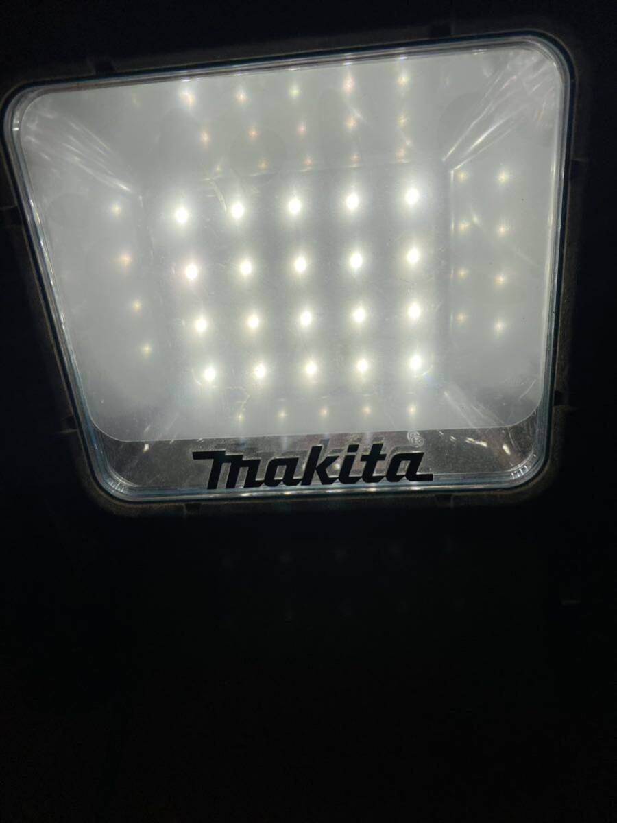  б/у Makita Makita 100V 14.4V/18V LED прожекторное освещение ML805 рабочее состояние подтверждено 