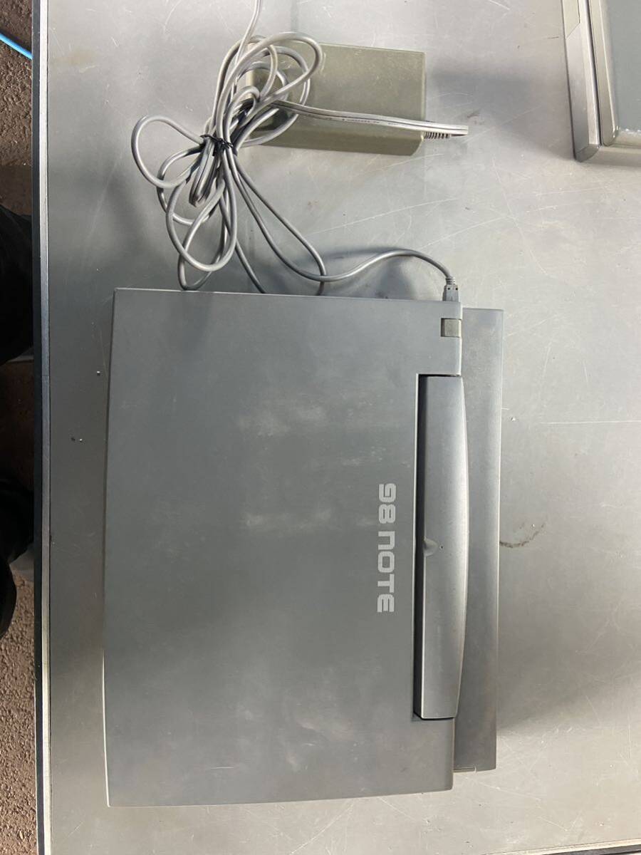 NEC ノートPC PC-9821Nd2 通電のみ確認 【ジャンク品/部品取り用】の画像4