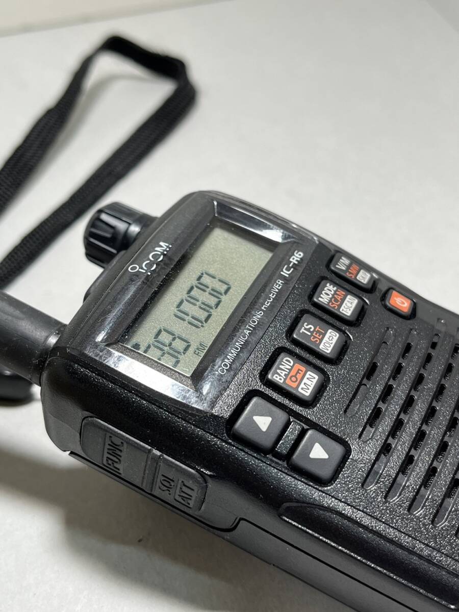 ICOM IC-R6 広帯域受信機 受信改造済 中古 広帯域ハンディ ICOM IC-R6 広帯域受信機 受信改造済 中古 広帯域ハンディ