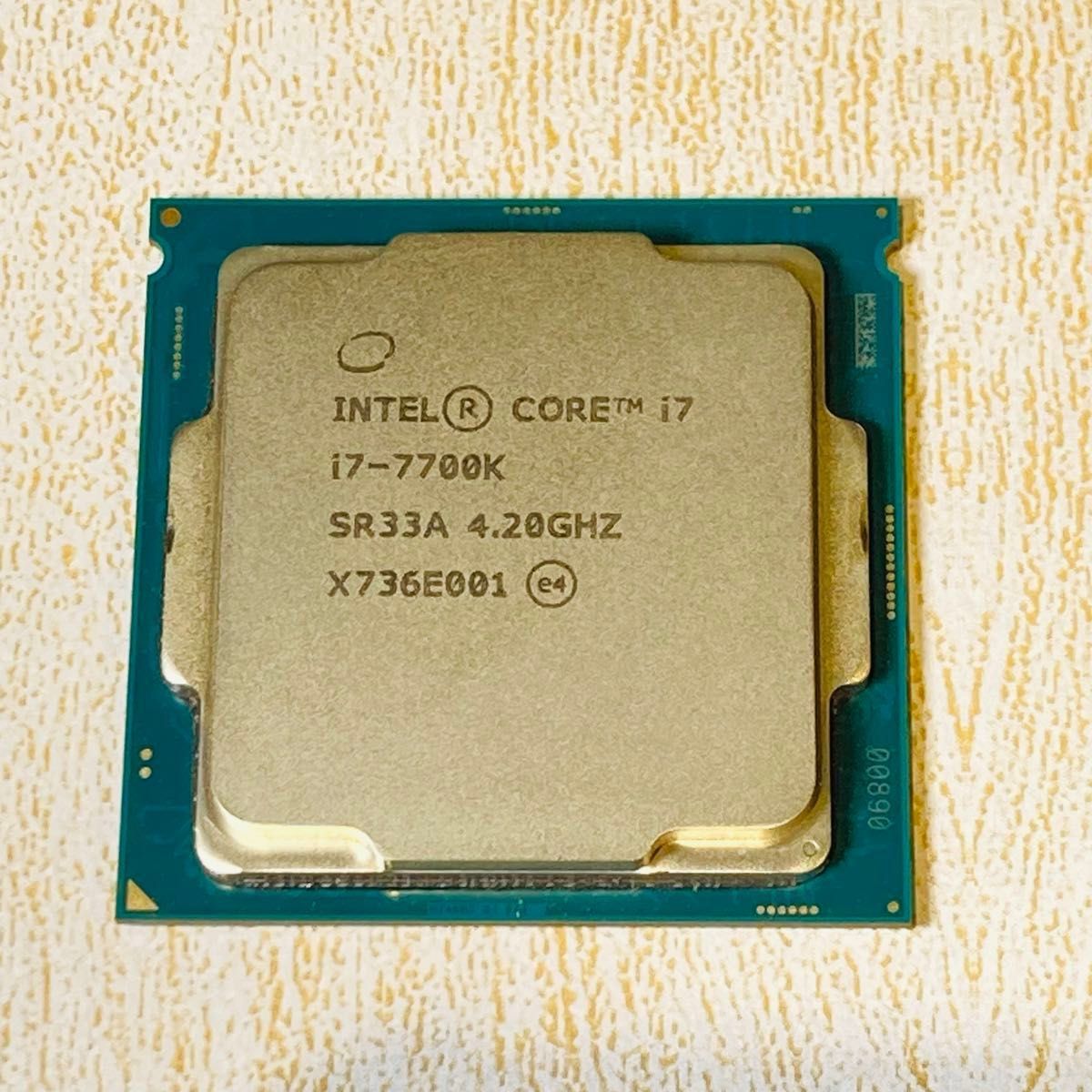 Intel Core i7 7700K 4.20GHz 動作確認済み