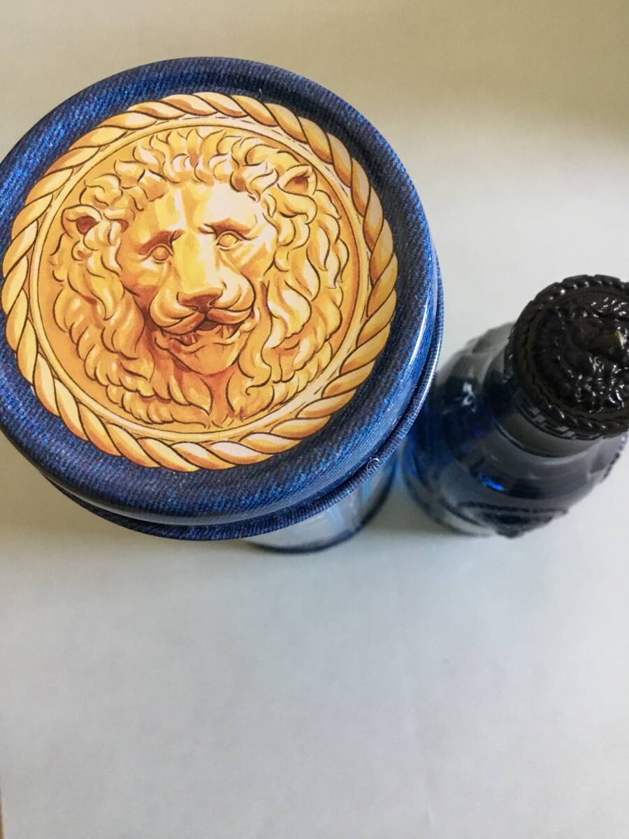  срочная доставка рейс! бесплатная доставка *VERSACE/75ml* Versace VERSACE голубой джинсы EDT SP 75ml* woody & citrus * оттенок зеленого! новый товар не использовался 