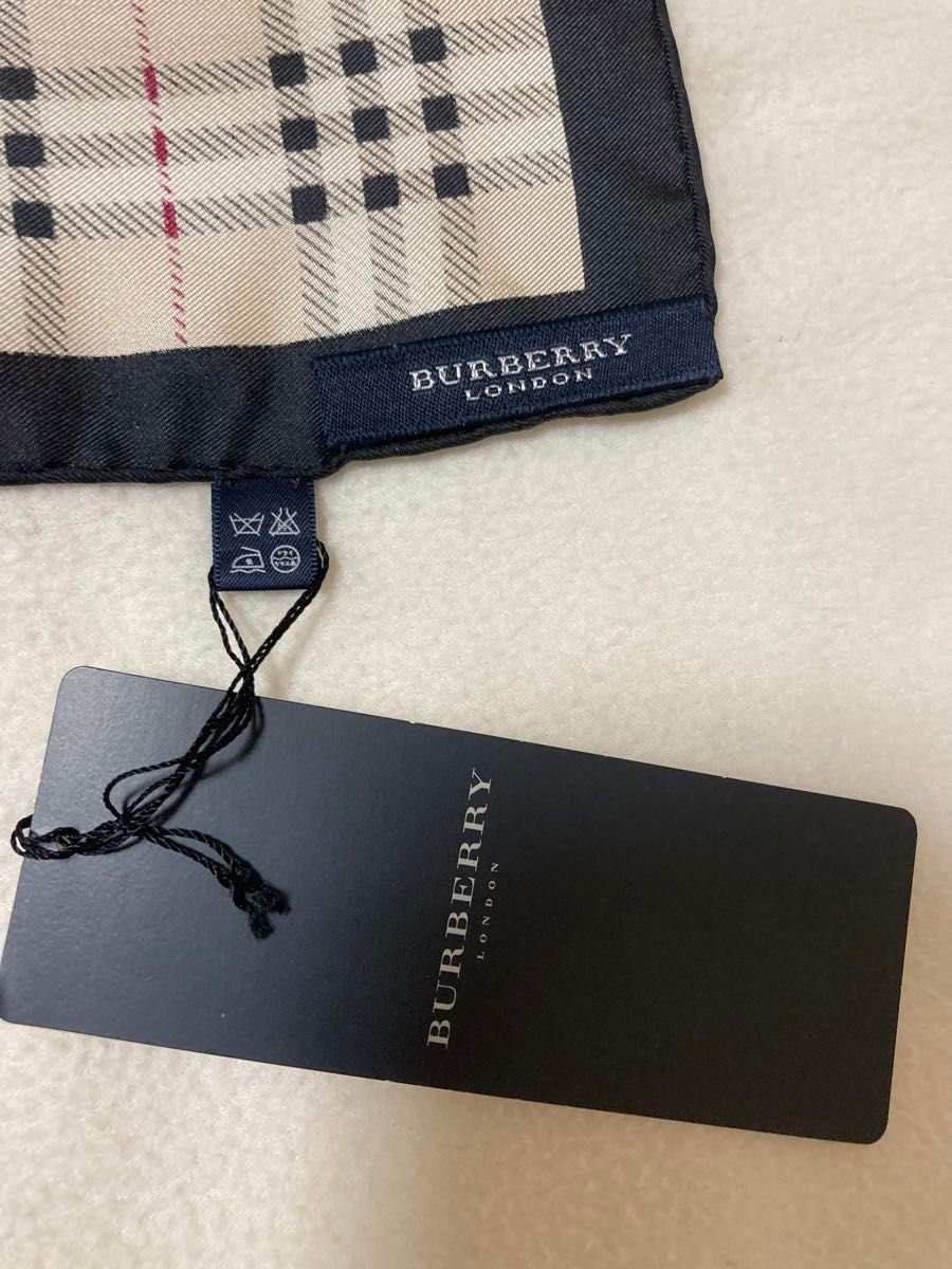 新品未使用　バーバリー　BURBERRY 絹100% スカーフ