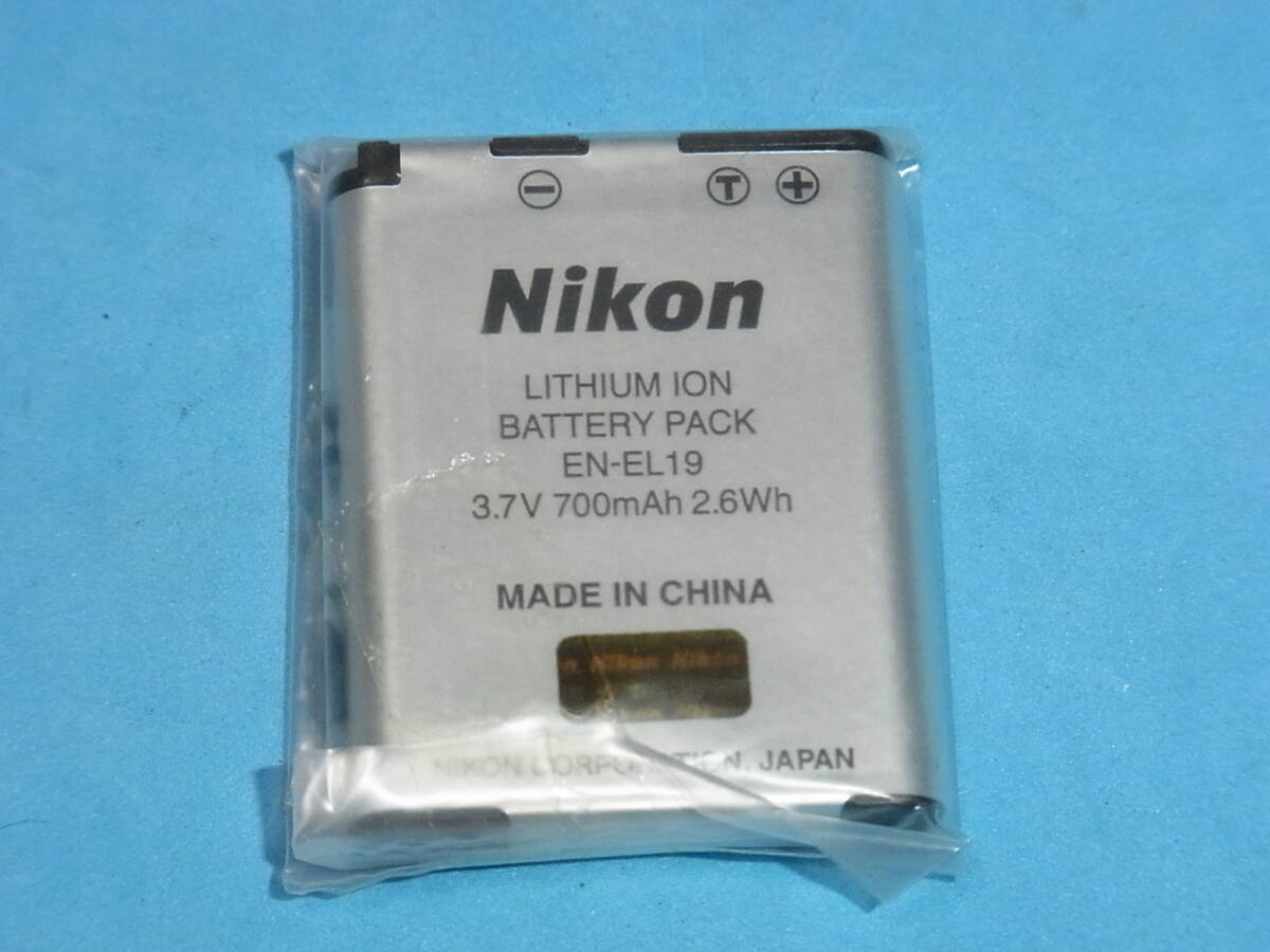 NIKON не использовался товар оригинальный аккумулятор EN-EL19 1 шт в кейсе управление 761