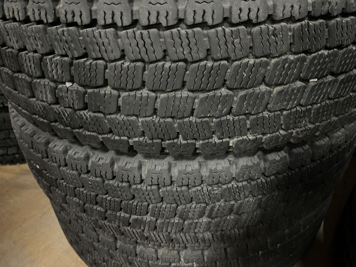 中古タイヤ 6本 ミシュラン 205/85R16 117/115L スタッドレス スノー_画像8