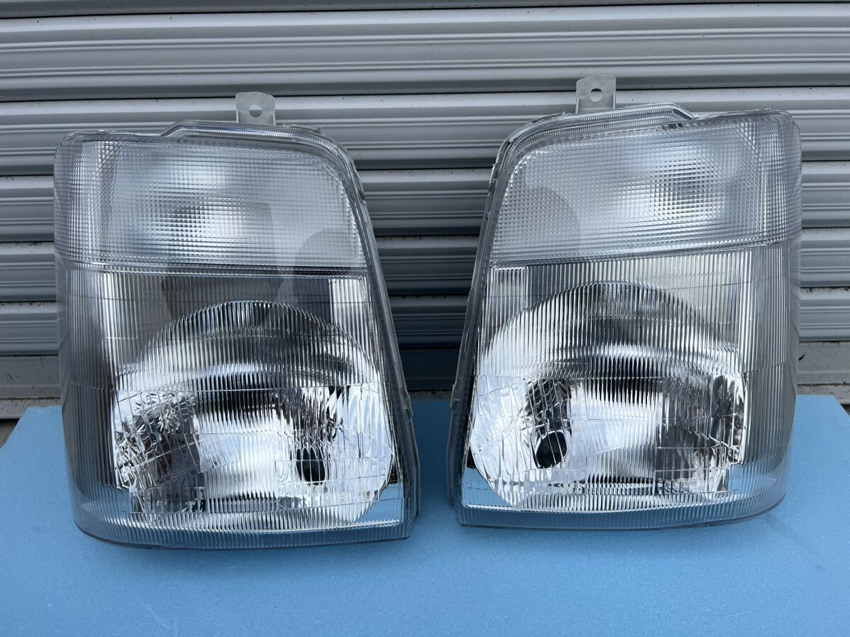 新品未使用 スズキ キャリー キャリィ ヘッドライト ヘッドランプ 左右セット DA63T DG63T スクラム .の画像1