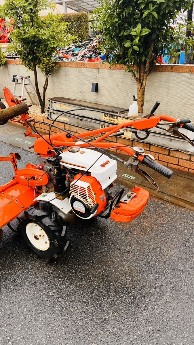 クボタ 管理機 T1-60Sマルチ 張り機 ロータリ 幅さ最大1400mm 耕うん機 マルチャー 平畝 最大6.0馬力 中古品 。_画像6