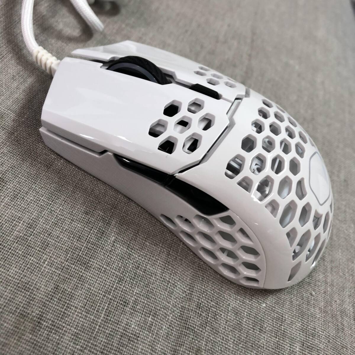 Cooler Master MasterMouse MM711 White Glossy ゲーミングマウス 超軽量 ハニカムシェル採用 MM-711-WWOL2 _画像5