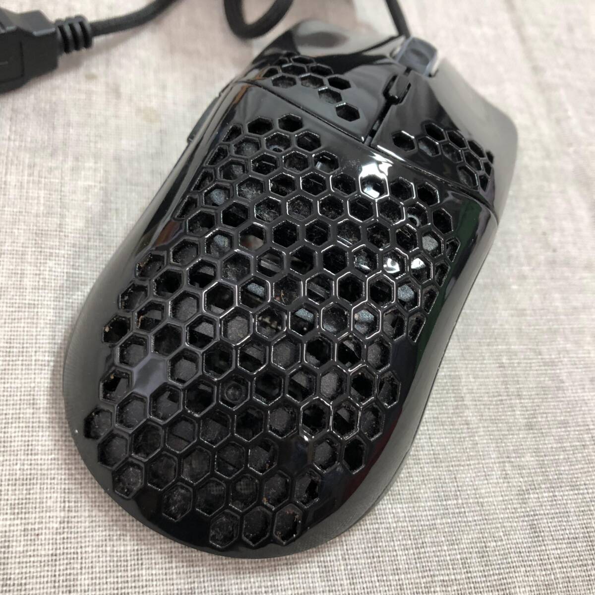 Glorious PC Gaming Race グロリアス(Glorious) ゲーミングマウス Model O Mouse Glossy Black 軽量 GO-GBLACK_画像4