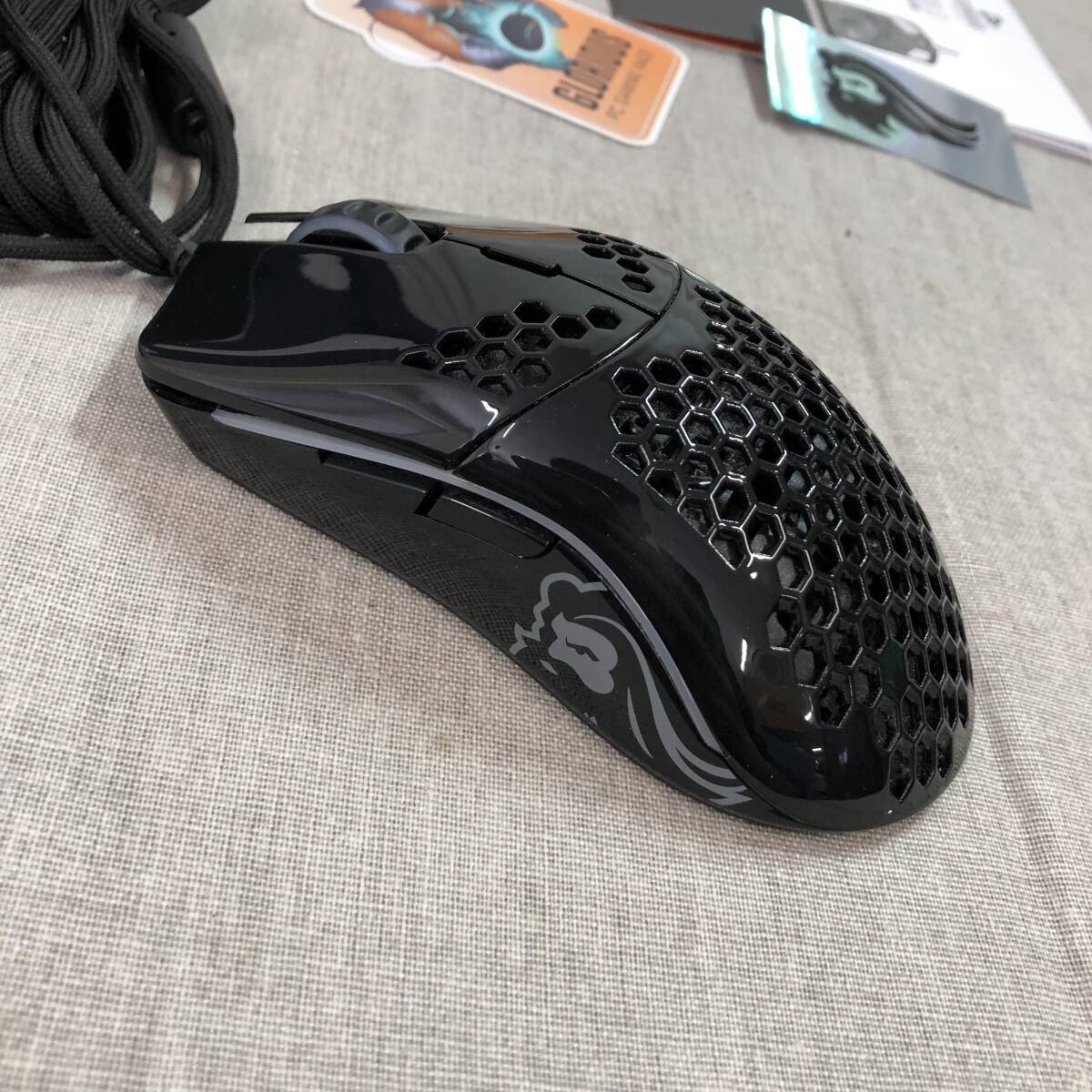 Glorious PC Gaming Race グロリアス(Glorious) ゲーミングマウス Model O Mouse Glossy Black 軽量 GO-GBLACK_画像3