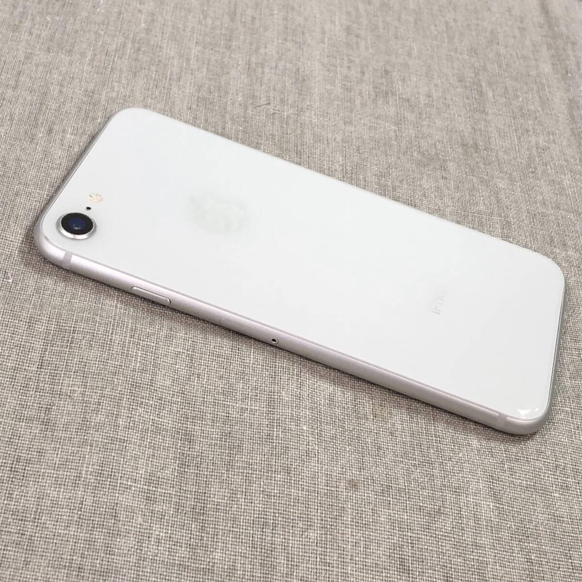  Apple iPhone 8 128GB シルバー SIMフリー [MX1E2J/A]_画像8