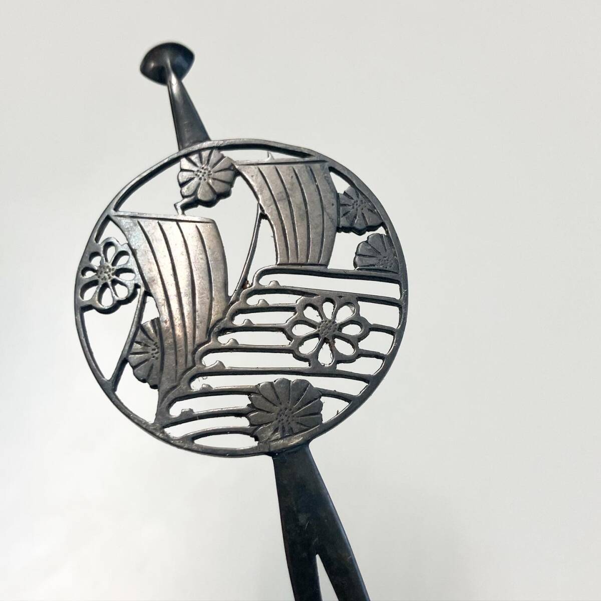 京都370 アンティーク髪飾り 和装小物 金工純銀透平打ち簪 時代物_画像4