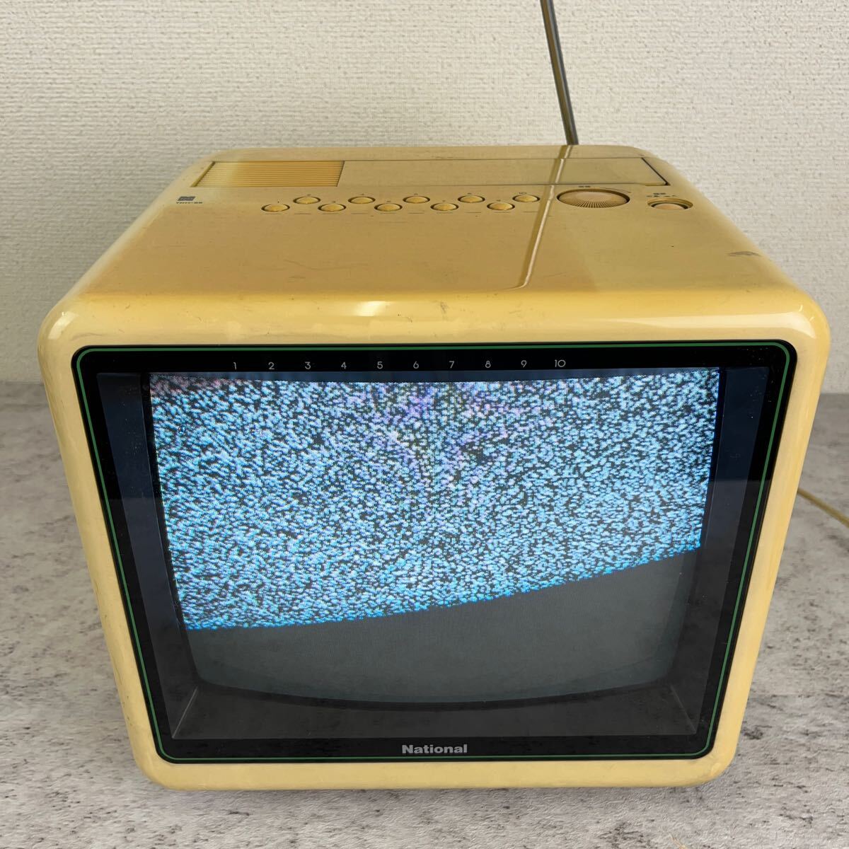 National National color tv TH11-S9 electrification has confirmed Showa era consumer electronics retro 