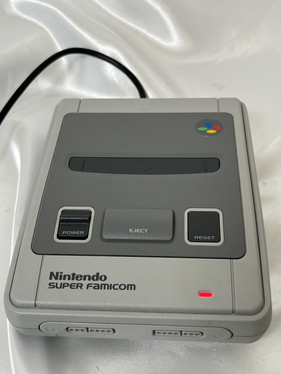 10152-4-MS11-Nintendo　任天堂-ファミコンミニ CLV-301-通電確認済_画像1