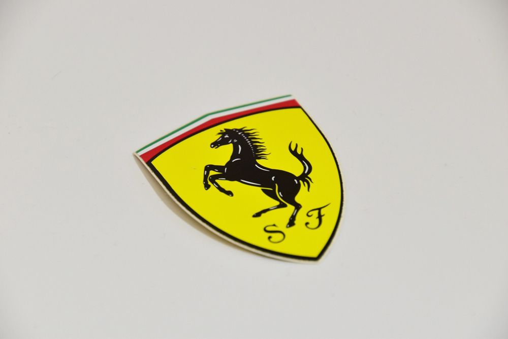 95992896 スクーデリア フェラーリ ステッカー シール 純正品 Scuderia ferrari sticker の画像2