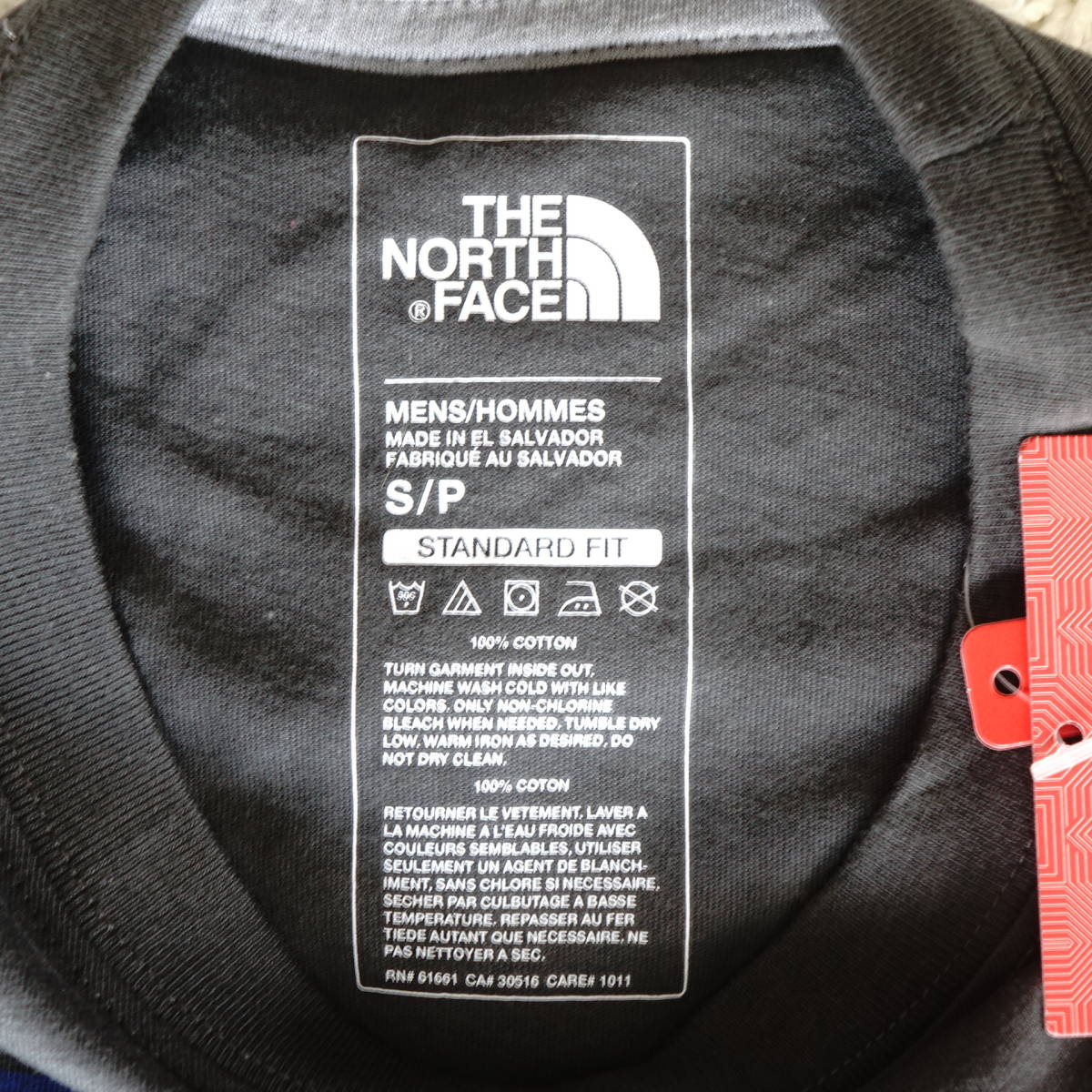 The North Face/アメリカ買付け新品/半袖Tシャツ(ダークグレー）/メンズ(サイズS)/ストリート/ 送料無料