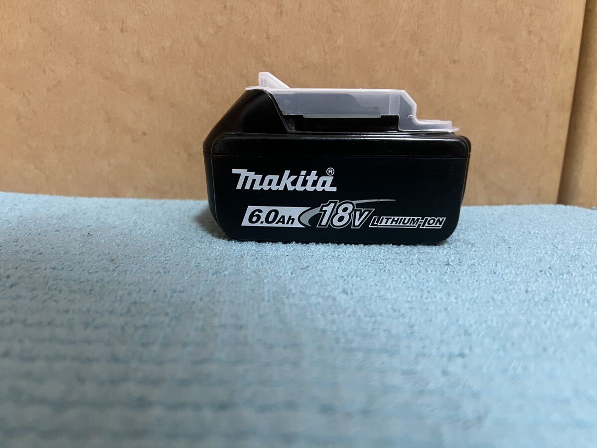 マキタ Makita 純正 1個 Li-ion バッテリー BL1860B 6.0Ah 18V マキタバッテリーマキタインパクトドライバー 動作品 美品. の画像2