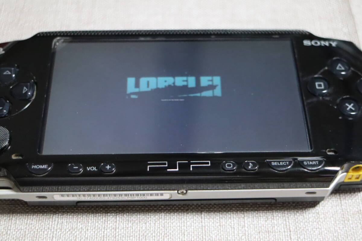 中古 SONY ソニー PSP プレイステーション ポータブル PSP-1000 黒 動作確認済 ソフトのおまけ付の画像4