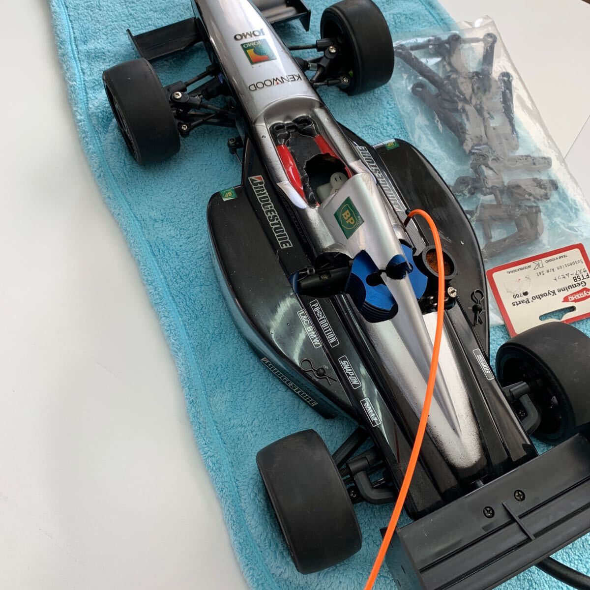 京商 エンジンカー F-10中古品4WD kyosho _画像3