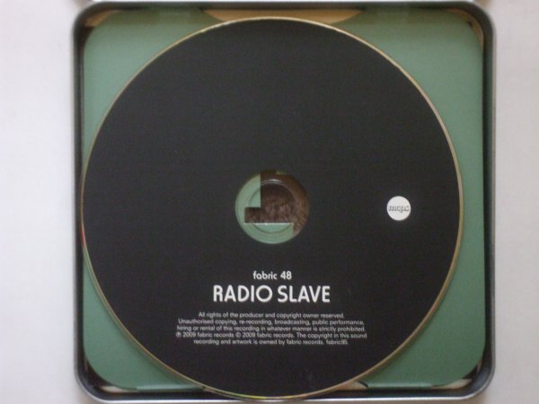 即決□MIX-CD / Fabric 48 mixed by Radio Slave□Nina Kraviz・Spencer Parker・Roy Davis Jr.□2,500円以上の落札で送料無料!!_画像3