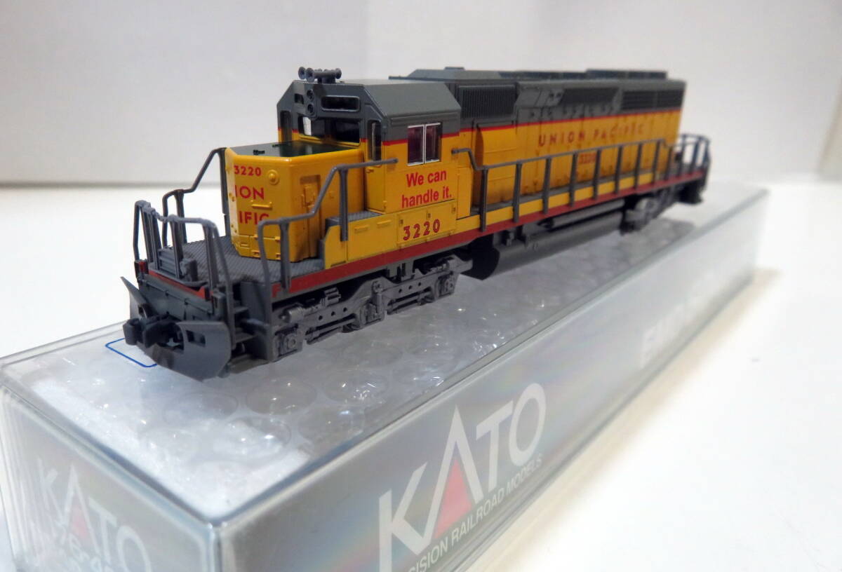 KATO 176-4812 SD40-2 Early UP #3220