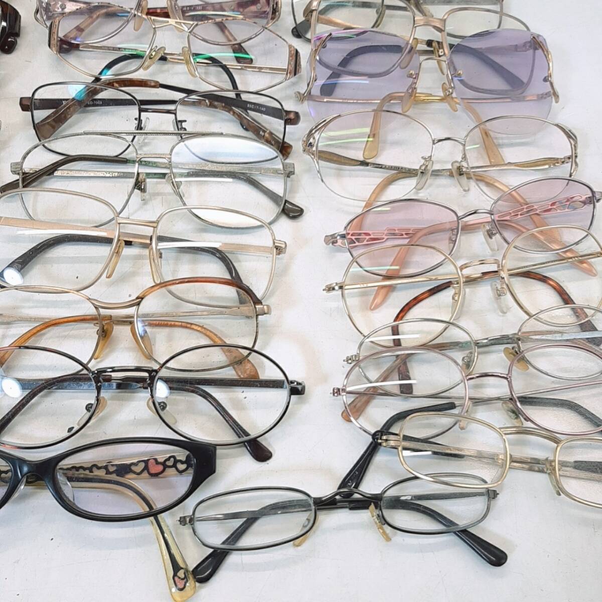 j186【1円～】 めがね まとめ 大量 サングラス メガネ 眼鏡フレーム 長期保管品 現状品_画像7
