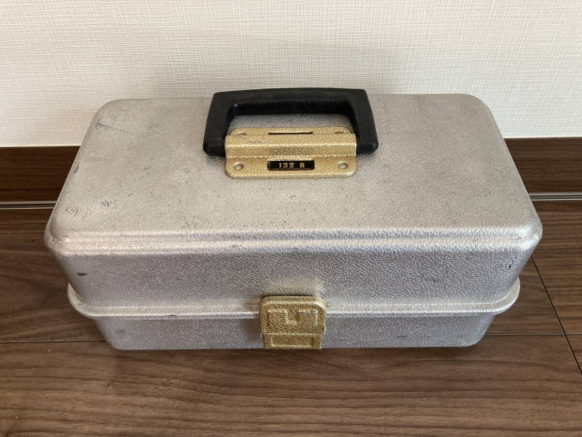Yahoo!オークション - UMCO 132 A アムコ タックルボックス 中古 Yahoo!オークション - UMCO 132 A アムコ タックルボックス 中古