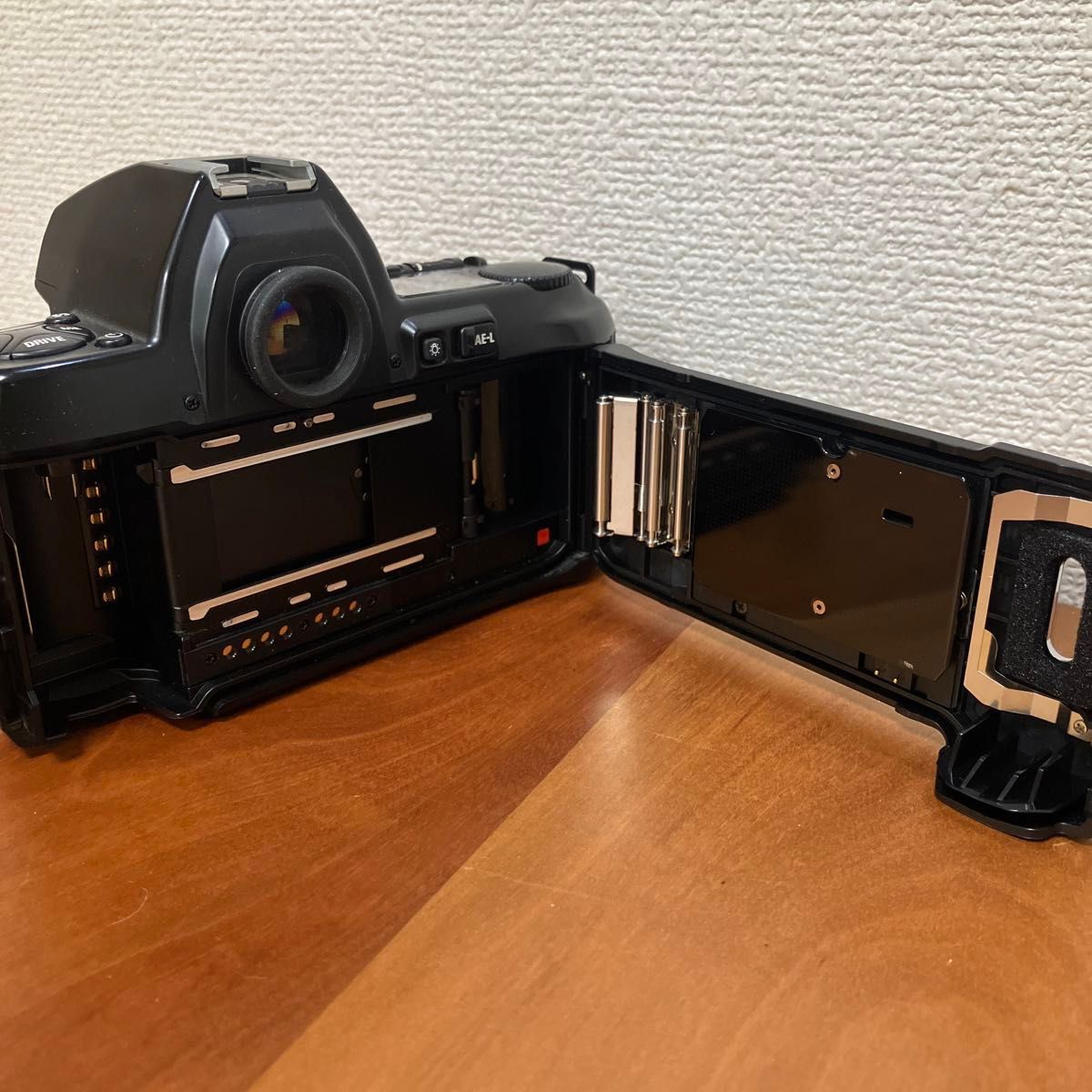 Nikon・ニコン・F-801・AF・本体のみ・ボディのみ・MF-20 Nikon・ニコン・F-801・AF・本体のみ・ボディのみ・MF-20