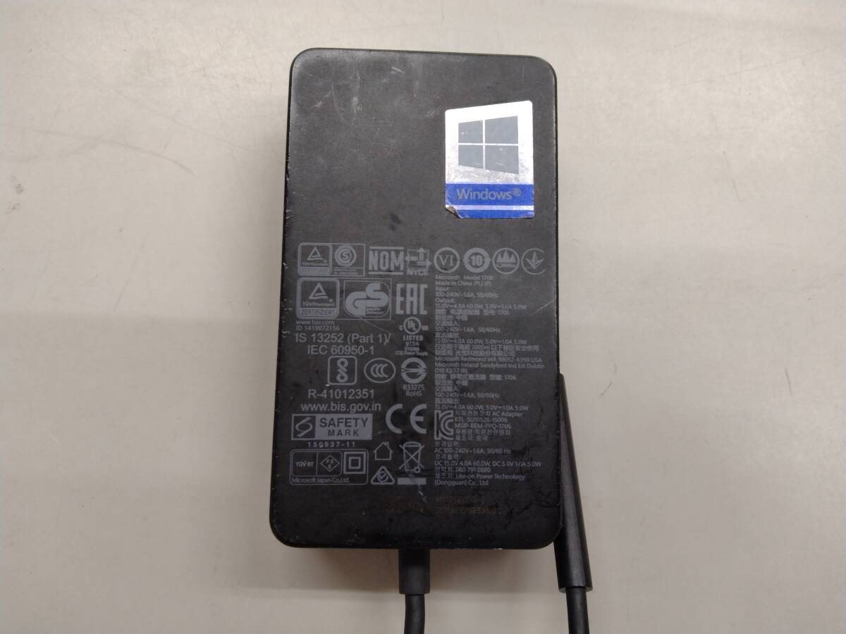 ■Microsoft マイクロソフト Surface サーフェス 充電器 ACアダプター 65W MODEL 1706 C　_画像5