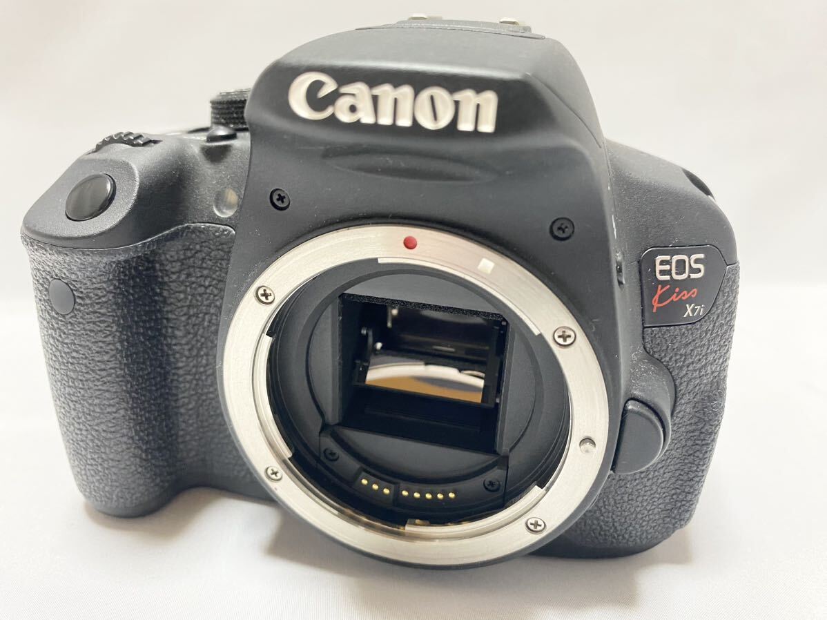 【外観美品】 キヤノン Canon EOS Kiss X7i ボディ デジタル 一眼レフカメラ 【動作確認済み】_画像2