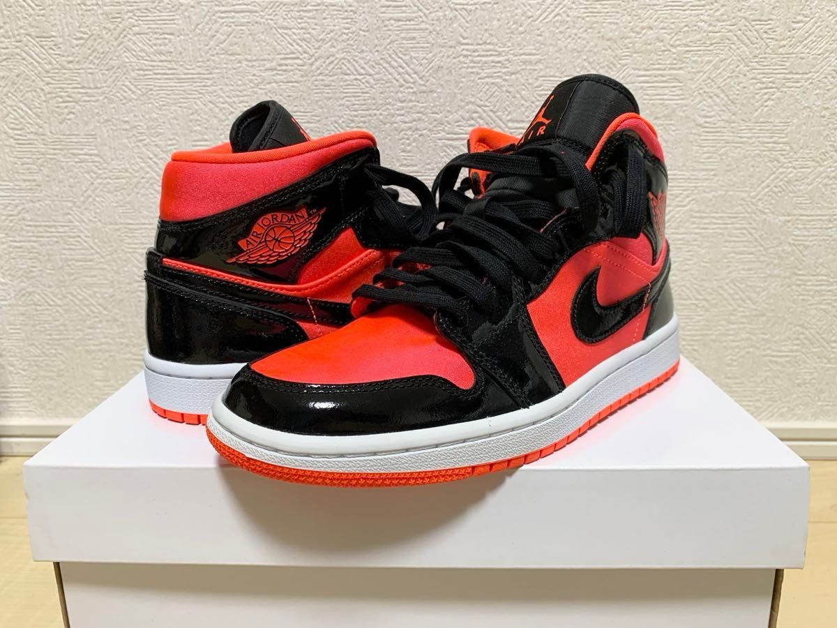 NIKE ナイキ　WMNS AIR JORDAN 1MID エアジョーダン　レッド系　24cm 新品未使用　箱あり