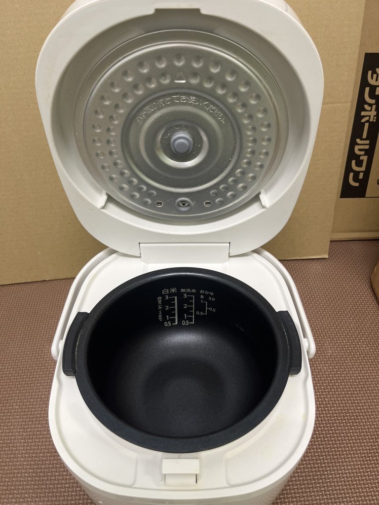 ◆【DD706/123093】SHARP シャープ　ジャー炊飯器　KS-CF05C-W 2020年製　_画像7