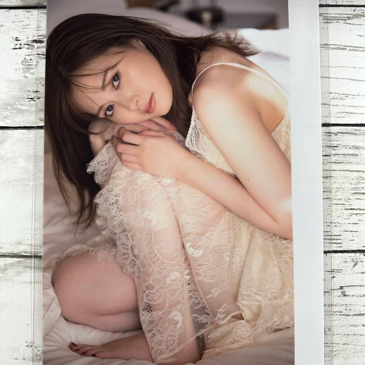 [ высокое качество ламинирование отделка ][ белый камень лен . Nogizaka 46 ] FRIDAY 2022 год 7/29 журнал вырезки 10P B5 плёнка купальный костюм bikini model актер женщина super 