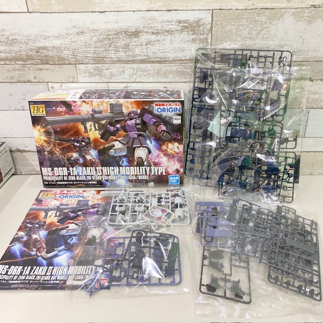 4箱セット BANDAI HG 1/144 MS-06R-1A 高機動型ZAKUⅡ マッシュ専用機 オルテガ専用機 トリプルアクションベース ガンプラ ガンダム_画像6