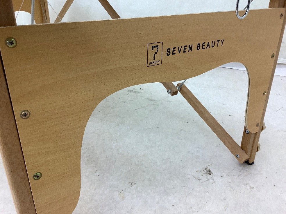 SEVEN BEAUTY 折りたたみ/マッサージベッド/マッサージ台/エステ/整体 中古品 ACB_画像3