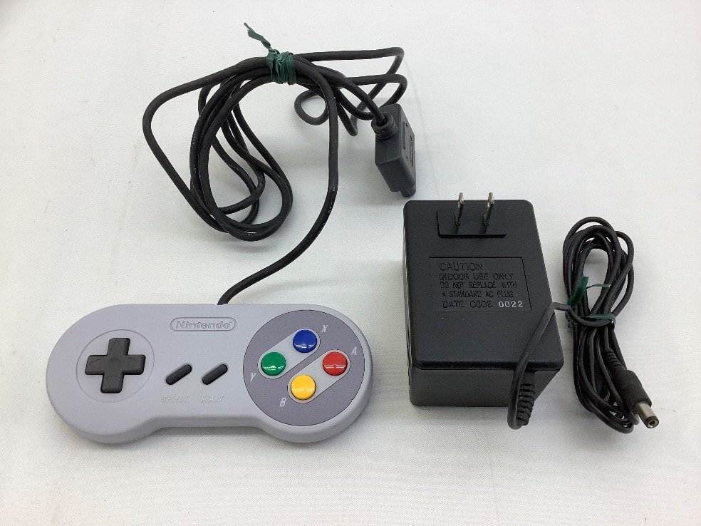 任天堂/Nintendo スーパーファミコンジュニア SHVC-101 動作未確認 ジャンク品 ACBの画像5